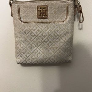 Tommy Hilfiger Crossbody Purse/Bag